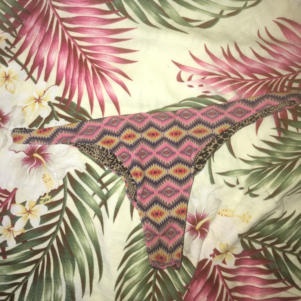 Great condition acacia bottoms